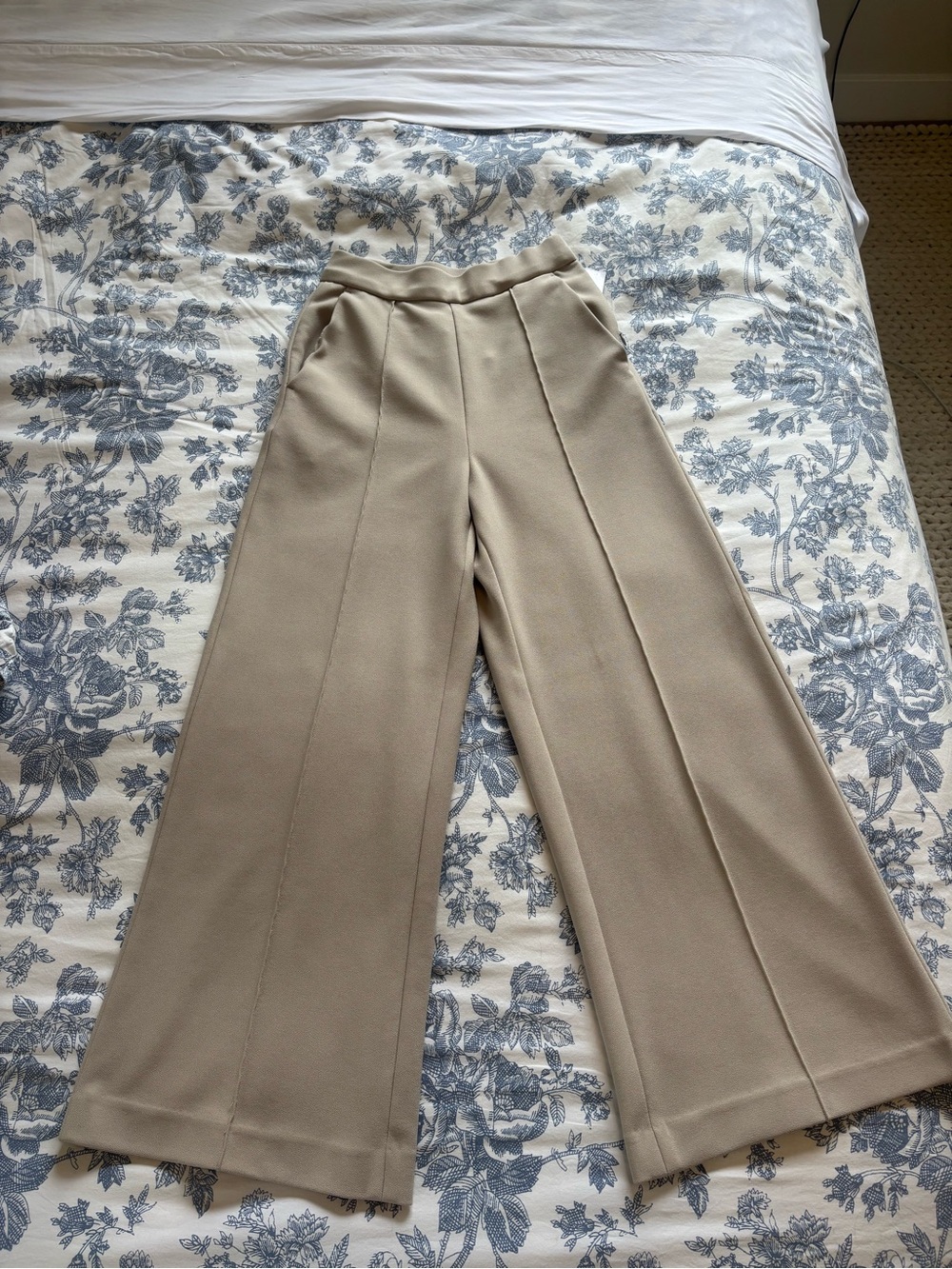 Wide-Leg High-Waist Pants in Taupe